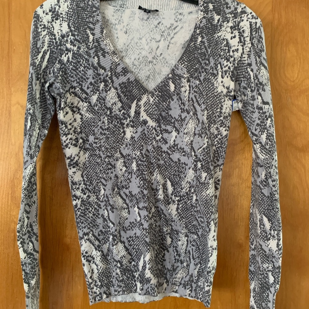Express Sparkly Snakeskin Pattern V-Neck Sweater